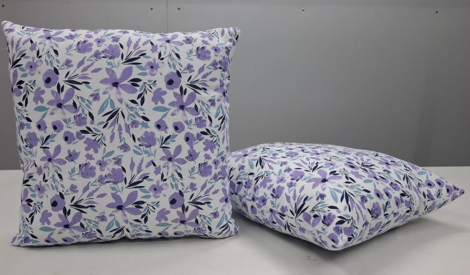 Cushions & Throws